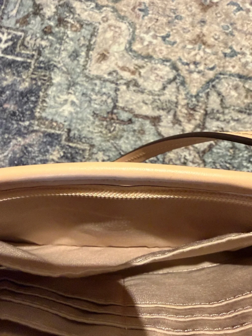 Coach Metallic Silver Wristlet with Beige Trim - Picture 8 of 9